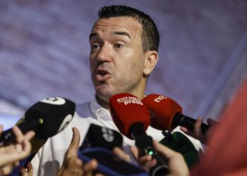 Archivo - El presidente de la Diputació de València, Vicent MompóRober Solsona - Europa Press - Archivo