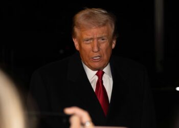 El presidente de Estados Unidos, Donald Trump, antes de iniciar su viaje oficial a Malasia (archivo)Europa Press/Contacto/Joey Sussman