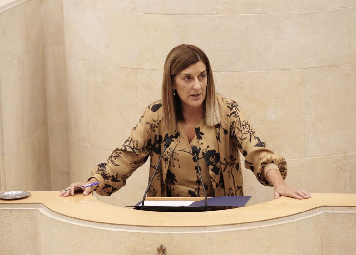 Archivo - Buruaga en un Pleno del Parlamento.-ARCHIVOGOBIERNO - Archivo