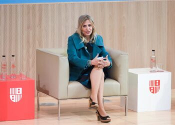 Archivo - La presidenta del Instituto Español de Analistas, Lola Solana, interviene durante la primera jornada de la 19º edición del IESE Banking, en IESE Madrid, a 16 de mayo de 2024, en Madrid (España). Gustavo Valiente - Europa Press - Archivo