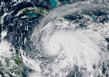 La imagen satelital NOAA NESDIS GOES-19 muestra al huracán Melissa, una tormenta de categoría 5, acercándose a la costa sur de Jamaica a las 19:00 GMT del 27 de octubre de 2025 en el mar CaribeEuropa Press/Contacto/Goes-19/Cira/Noaa