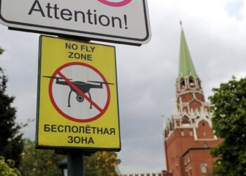 Archivo - Señal de prohibición de drones en Moscú, RusiaBai Xueqi / Xinhua News / Contactophoto - Archivo