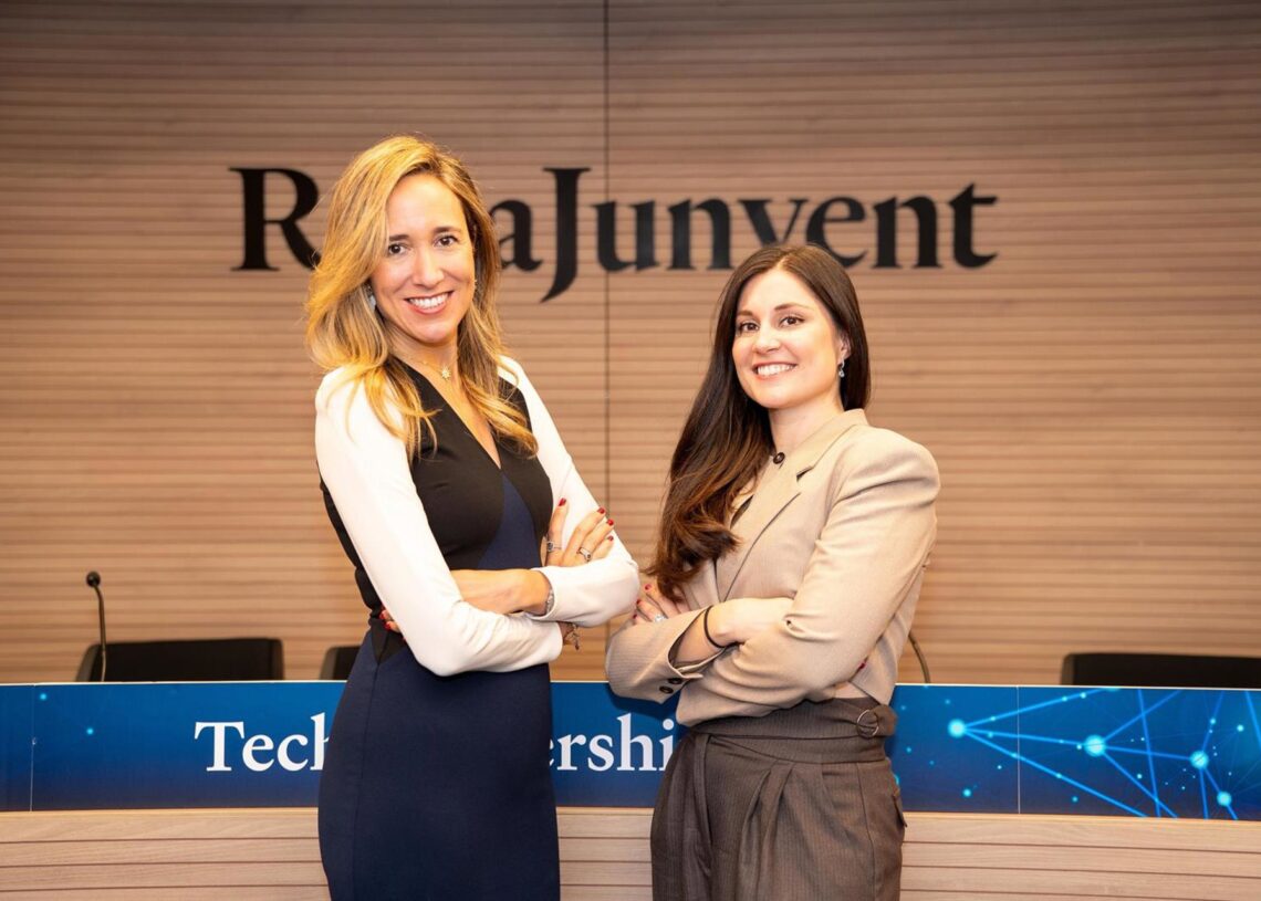 Marlen Estévez y Beatriz RodríguezROCAJUNYENT