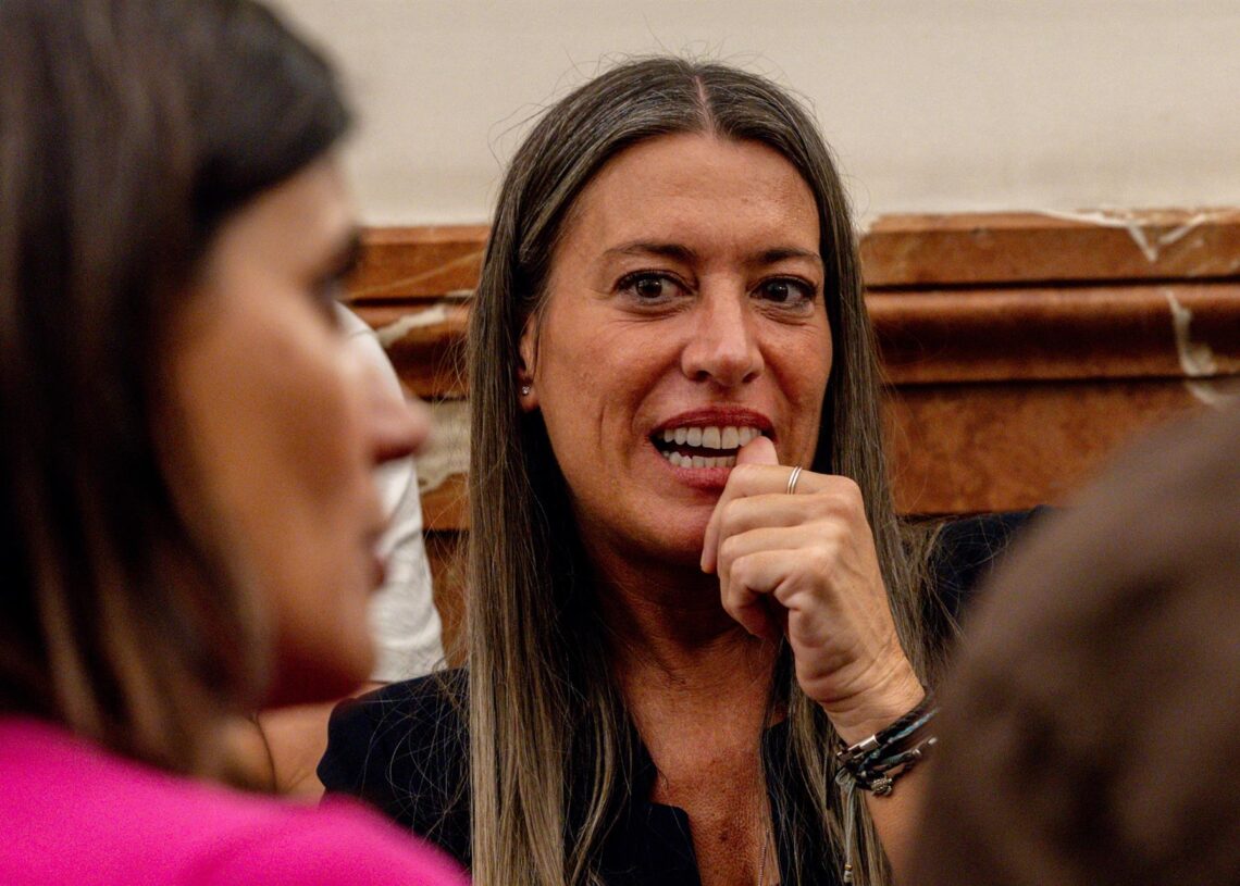 La portavoz de Junts en el Congreso, Miriam Nogueras, durante una sesión plenaria en el Congreso de los Diputados, a 21 de octubre de 2025, en Madrid (España). Ricardo Rubio - Europa Press