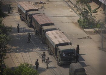 Archivo - Militares del Ejército de Birmania en una foto de archivo.Aung Kyaw Htet/SOPA Images via Z / DPA - Archivo