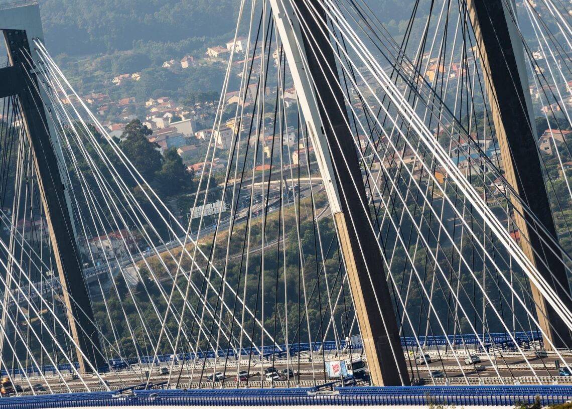 Archivo - Puente de Rande, en Vigo.PUNTOGA COMUNICACION / MIGUEL RIOPA - Archivo