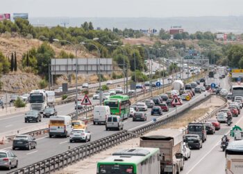 Archivo - Varios vehículos en la A3, a 1 de agosto de 2025, en MadridCarlos Luján - Europa Press - Archivo