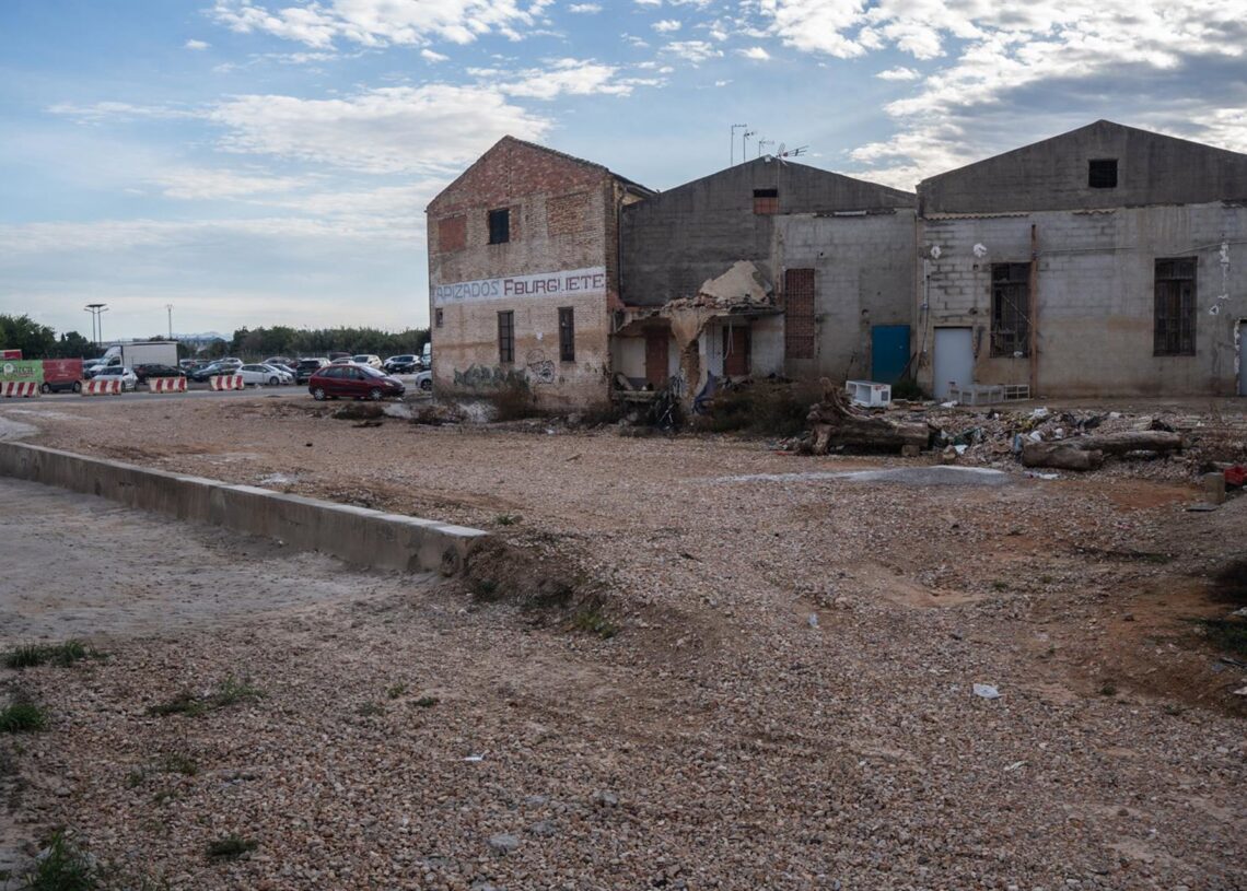 Estado actual de una zona de Catarroja afectada por la dana del 29 de octubre de 2024, a 20 de octubre de 2025, en Catarroja, Valencia (España). Se cumple un año de la dana en Valencia que provocó la muerte de 229 personas y numerosos daños materiales proJorge Gil - Europa Press