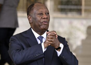 Archivo - El presidente de Costa de Marfil, Alassane Ouattara, durante un acto oficial en Abiyán en marzo de 2024 (archivo)Europa Press/Contacto/ERIC LALMAND - Archivo