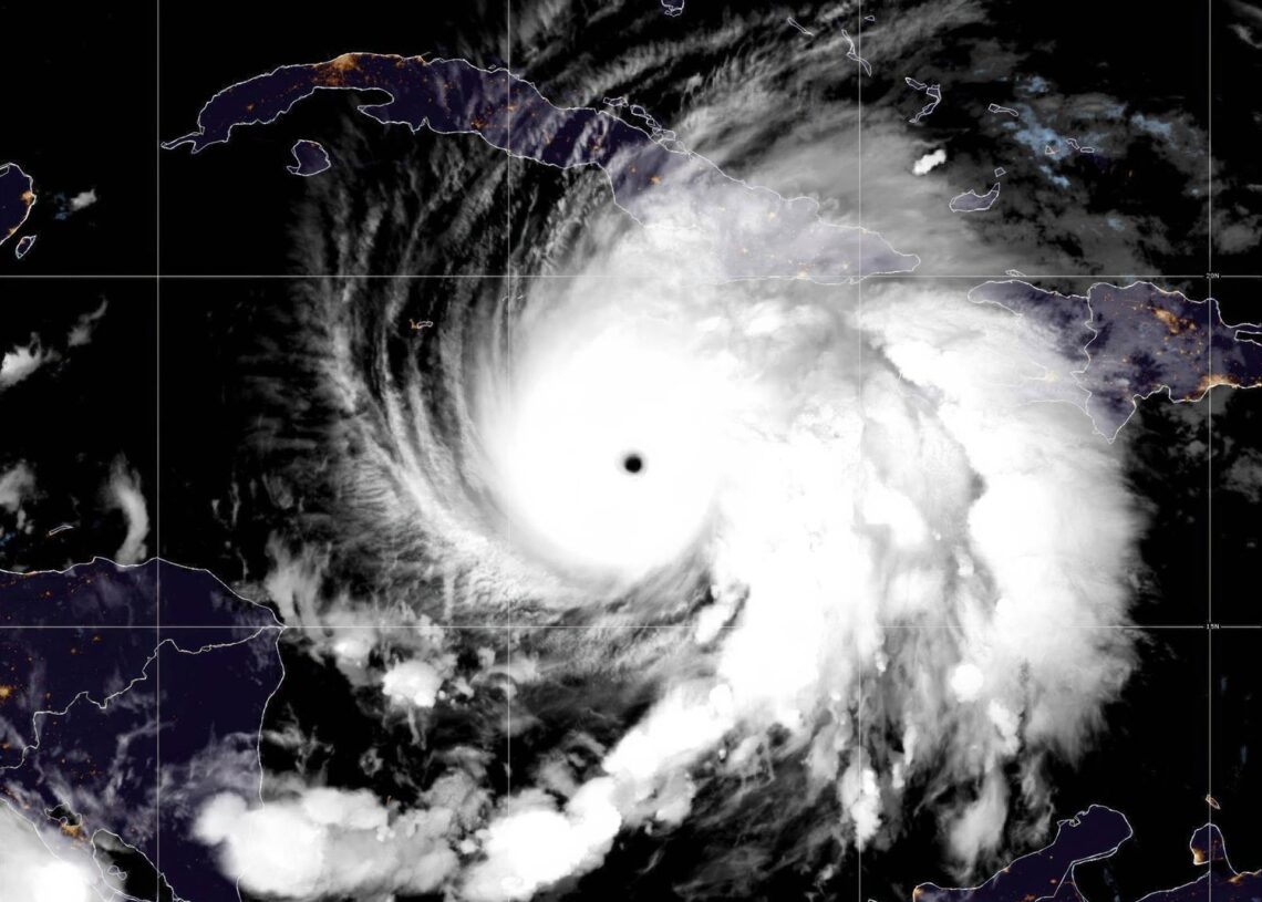 Huracán 'Melissa' visto desde el espacioEuropa Press/Contacto/Goes-19/Cira/Noaa