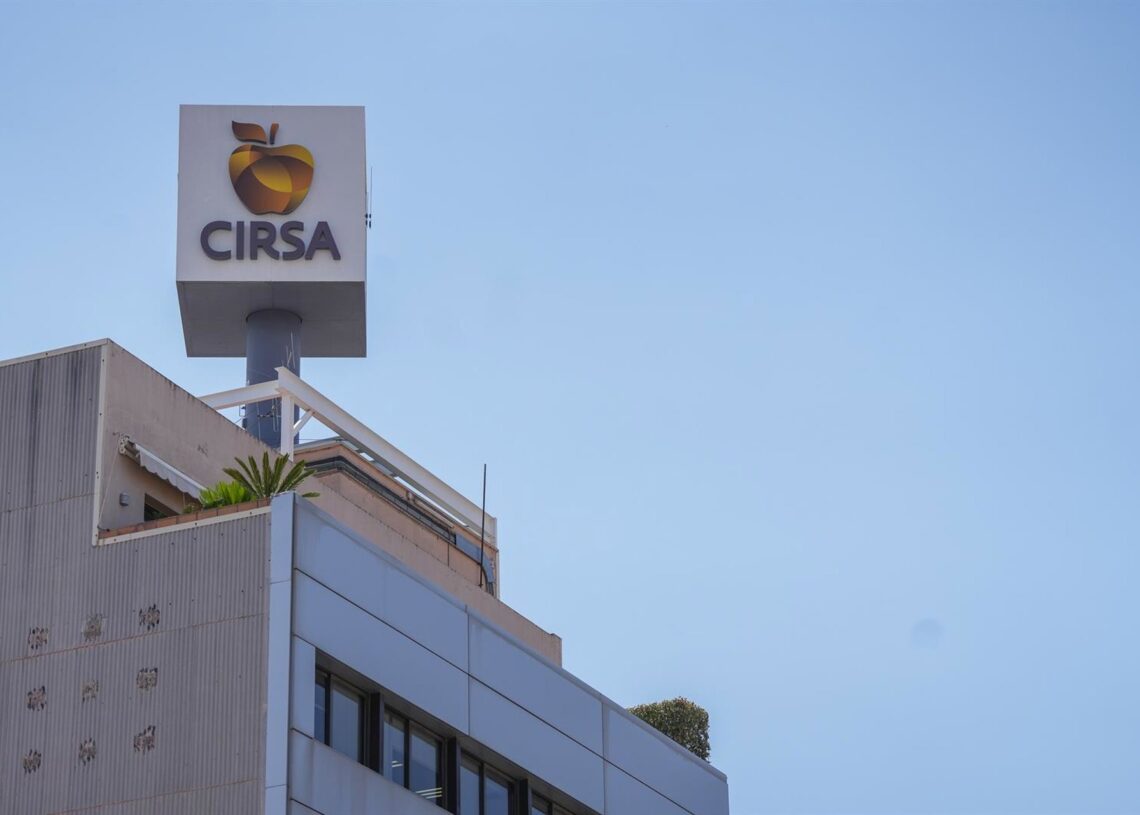 Archivo - Fachada de la Sede de Cirsa en Terrassa, a 18 de junio de 2025, en Barcelona, Cataluña (España). La multinacional española del sector del juego Cirsa, ha anunciado su salida a bolsa con el objetivo de captar 460 millones de euros, de los cuales David Zorrakino - Europa Press - Archivo