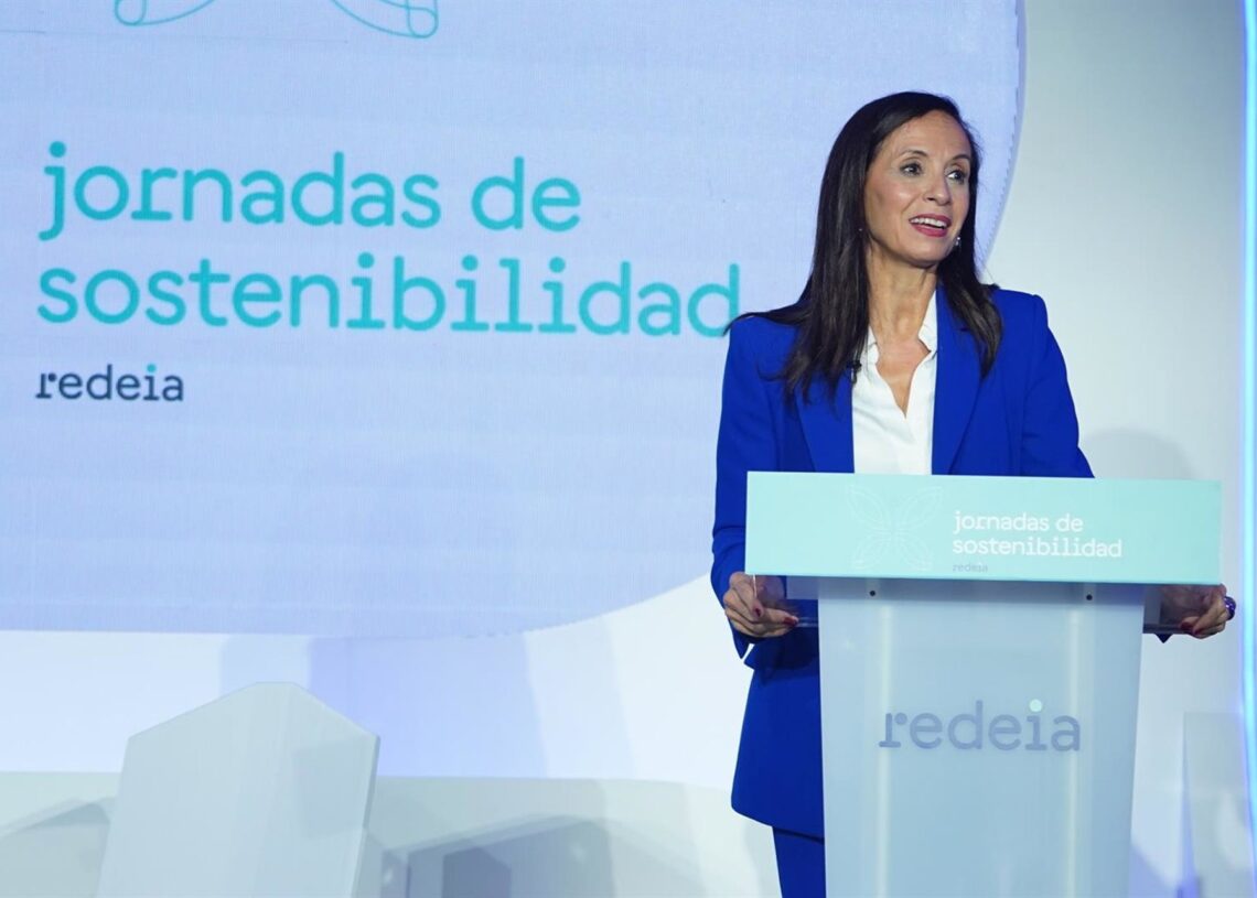 Archivo - La presidenta de Redeia, Beatriz Corredor, en las jornadas de sostenibilidad organizadas por el grupoREDEIA - Archivo