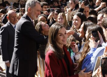 Archivo - Los Reyes, en una visita a València tras la danaRober Solsona - Europa Press - Archivo