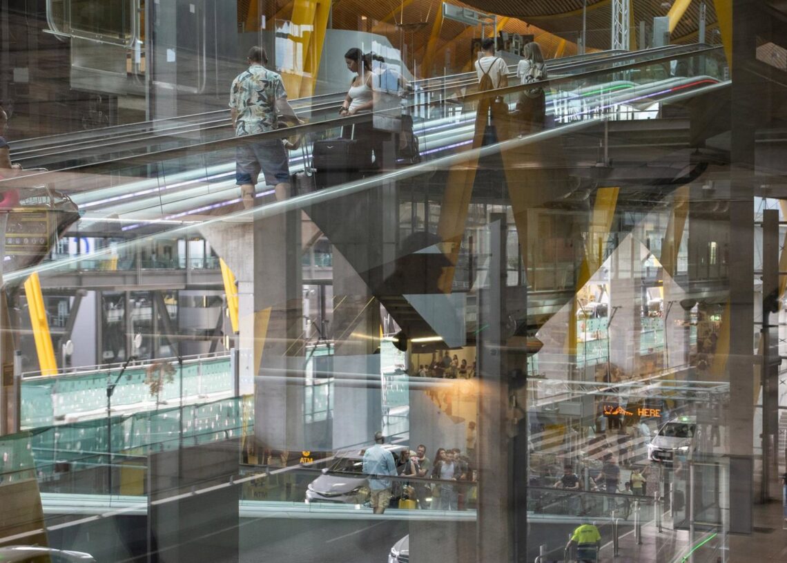 Archivo - Terminal 4 del Aeropuerto Adolfo Suárez Madrid-Barajas, a 31 de agosto de 2025, en Madrid (España). Alejandro Martínez Vélez - Europa Press - Archivo