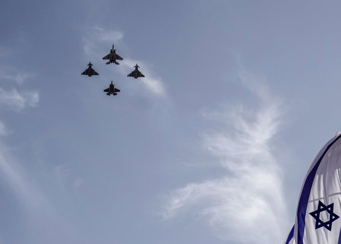 Archivo - Varios cazas F-35 sobrevolando Israel.Nir Alon/ZUMA Press Wire/dpa - Archivo