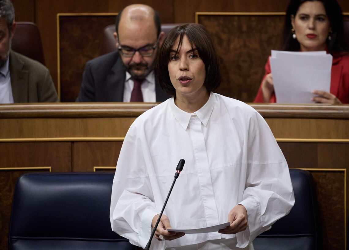 Archivo - La ministra de Ciencia e Innovación, Diana Morant, durante un pleno en el Congreso Jesús Hellín - Europa Press - Archivo