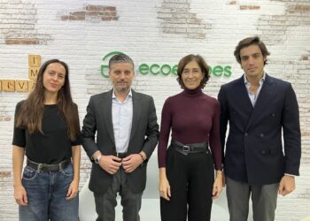 Virginia Moreno, Antonio Magraner, Begoña de Benito y Daniel Cifuentes durante la presentación de la guía.ECOEMBES
