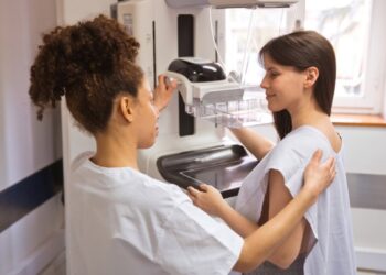 Archivo - Imagen de recurso de una mamografía.JUNTA DE EXTREMADURA - Archivo