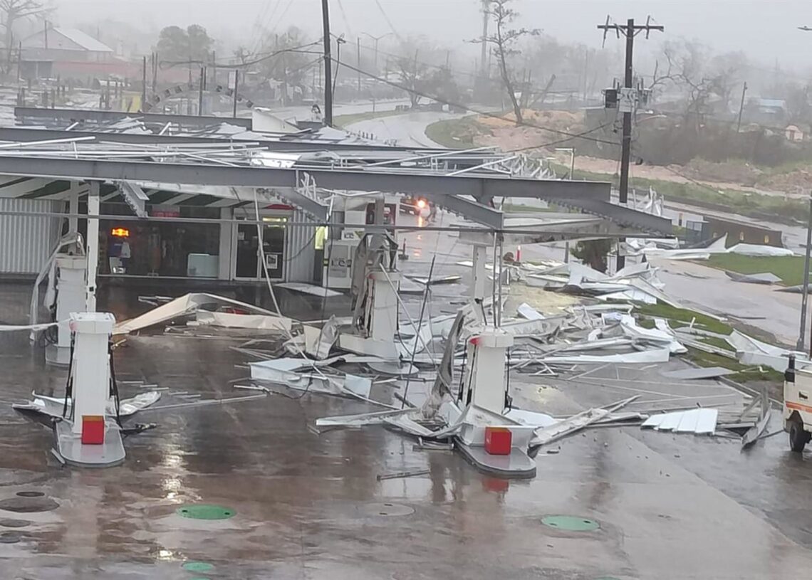 Daños causados en una gasolinera de Bahía Montego, Jamaica, por el azote del huracán 'Melissa'Europa Press/Contacto/Jamaica Observer