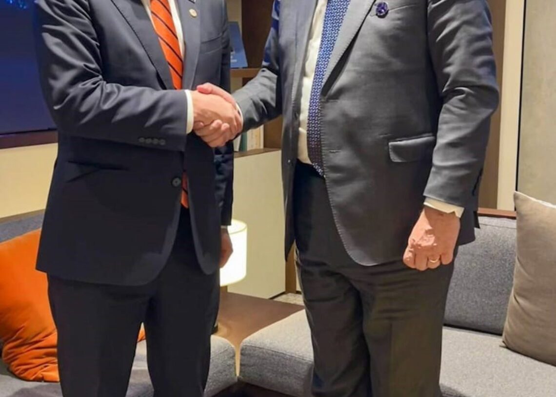 El representante comercial de Estados Unidos, Jamieson Greer, y el secretario de Economía mexicano, Marcelo Ebrard.GOBIERNO DE MÉXICO