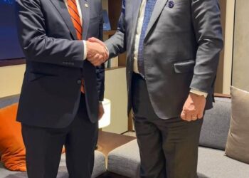 El representante comercial de Estados Unidos, Jamieson Greer, y el secretario de Economía mexicano, Marcelo Ebrard.GOBIERNO DE MÉXICO