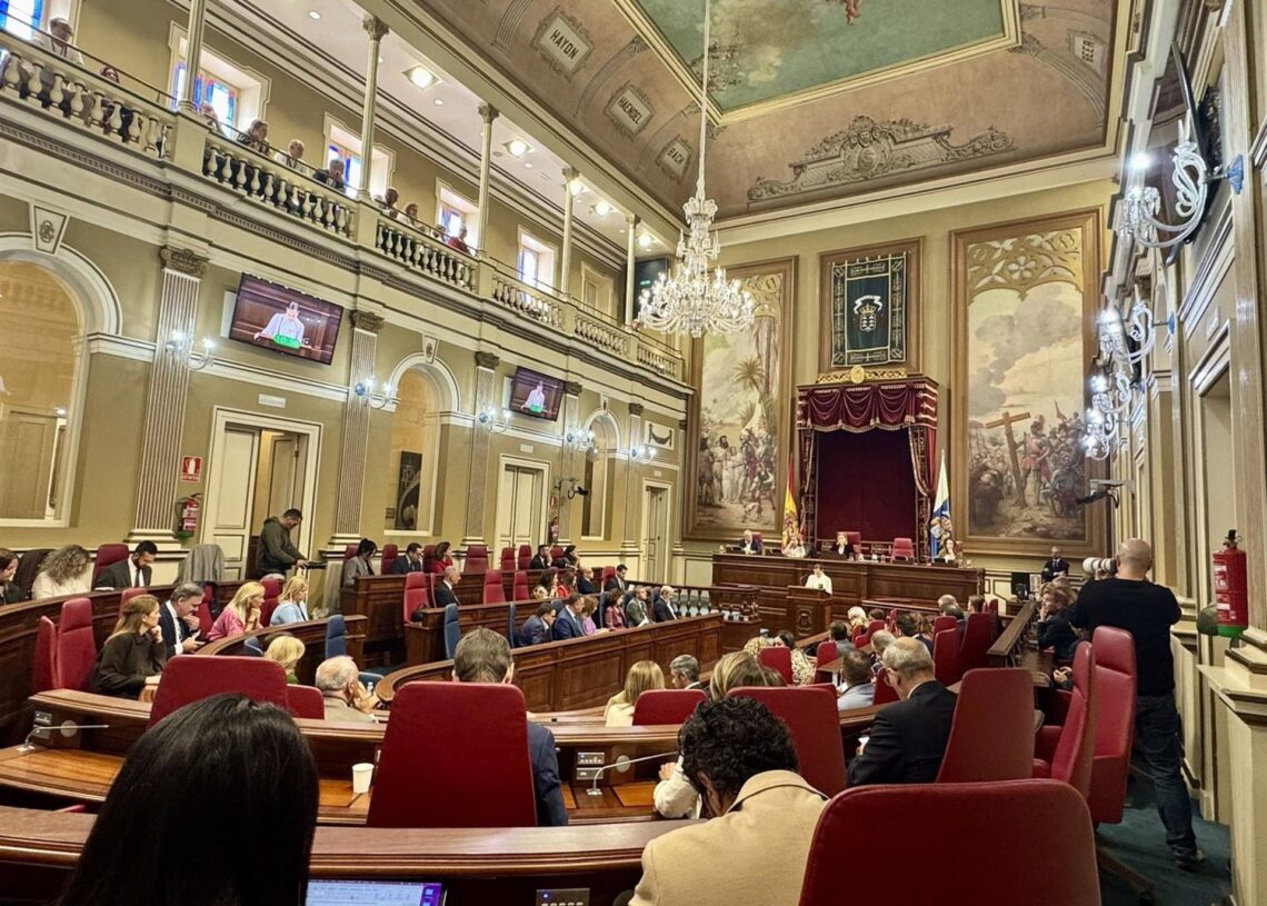 Archivo - Pleno del Parlamento de CanariasPARLAMENTO DE CANARIAS - Archivo