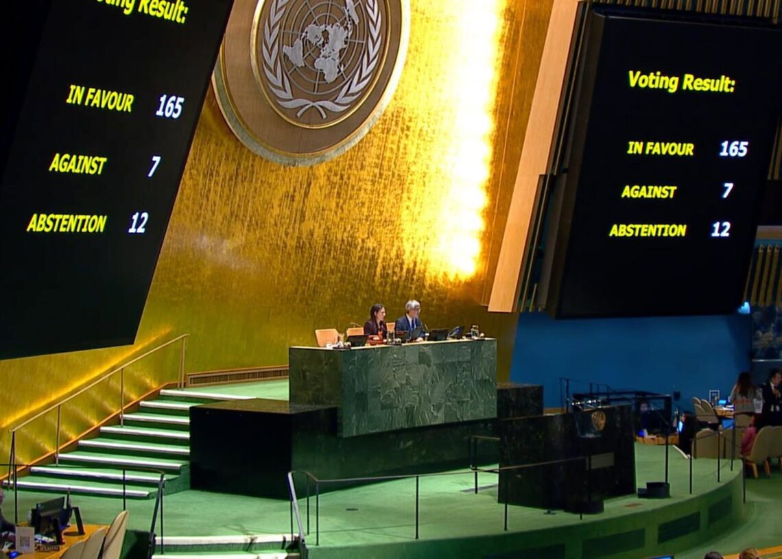 La Asamblea General de la ONU adopta una resolución que pide el fin del embargo de EEUU a Cuba@UN_NEWS_CENTRE