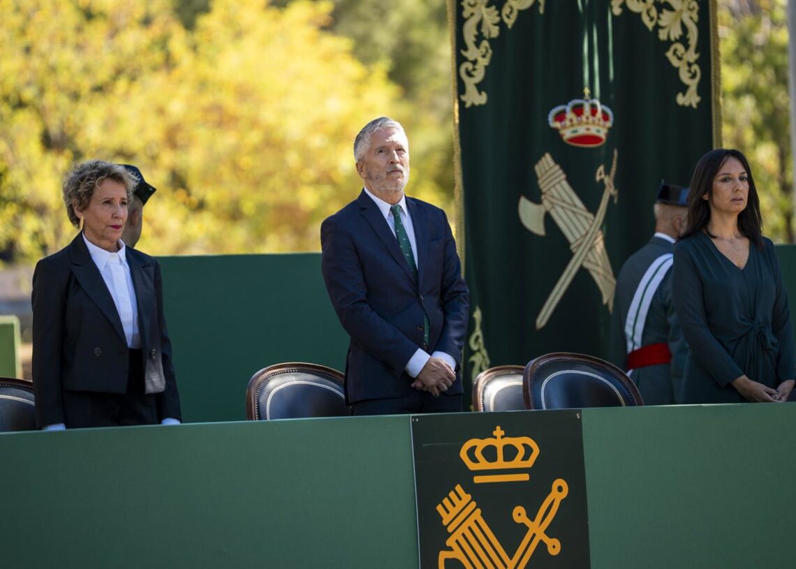 (I-D) La secretaria de Estado de Seguridad, Aina Calvo, el ministro del Interior, Fernando Grande-Marlaska y la directora general de la Guardia Civil, Mercedes González, durante el acto central de celebración de la festividad de la Virgen del Pilar, PatroLola Pineda - Europa Press
