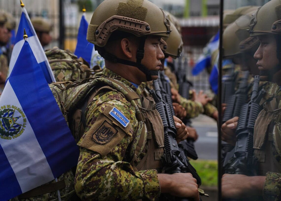 Archivo - Soldado del Ejército salvadoreñoEuropa Press/Contacto/Camilo Freedman - Archivo