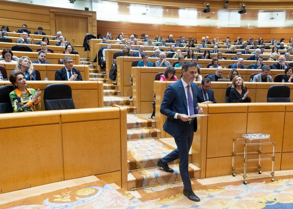 Archivo - El presidente del Gobierno Pedro Sánchez, interviene durante la sesión extraordinaria del Congreso, en el Palacio del Senado, a 18 de enero de 2024, en Madrid (España). Eduardo Parra - Europa Press - Archivo