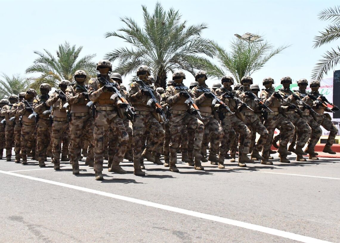 Archivo - Desfile del Ejército de Malí en la capital, Bamako, durante los actos por el 65º aniversario de la independencia, celebrado el 22 de septiembre de 2025 (archivo)Europa Press/Contacto/Habib Kouyate - Archivo