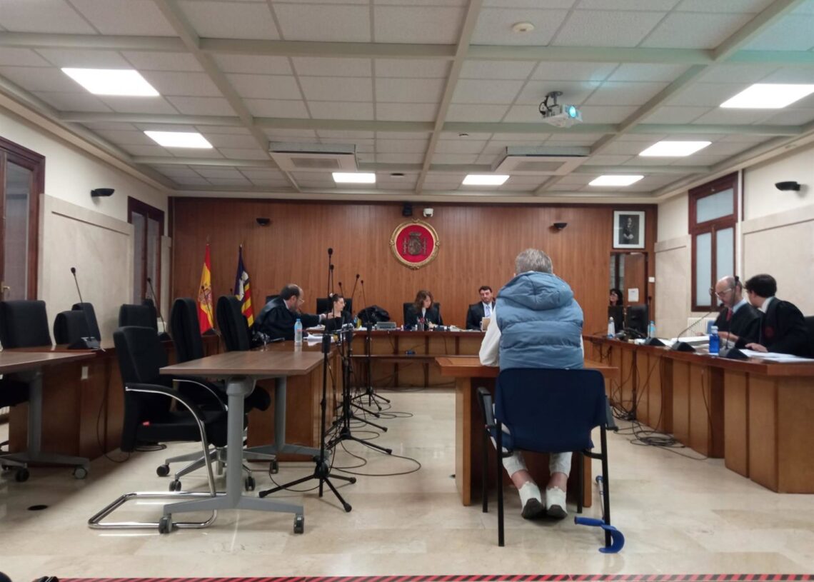 El acusado, durante el juicio.EUROPA PRESS