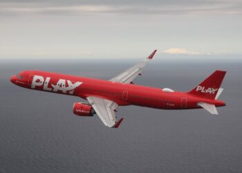 Archivo - Avión de Play.PLAY - Archivo