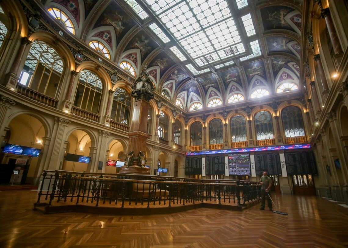 Archivo - Interior del Palacio de la Bolsa, a 22 de marzo de 2021.Ricardo Rubio - Europa Press - Archivo