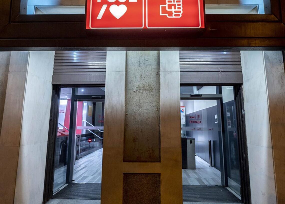 Archivo - Fachada de la sede del PSOE.Alberto Ortega - Europa Press - Archivo