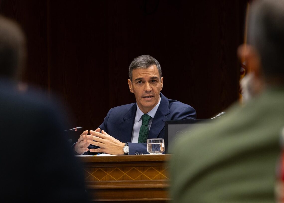 El presidente del Gobierno, Pedro Sánchez, comparece en la Comisión de Investigación sobre el 'caso Koldo', en el Senado, a 30 de octubre de 2025, en Madrid (España). Ananda Manjón - Europa Press