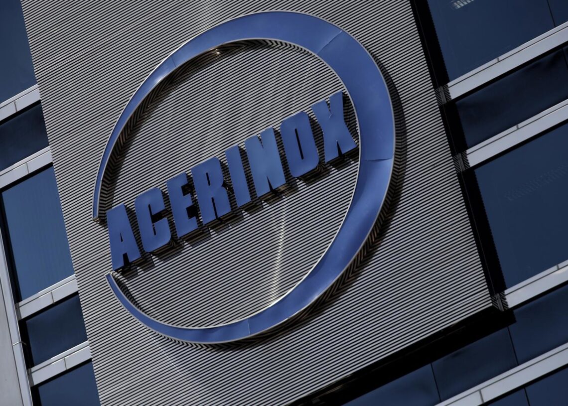 Archivo - Detalle del logo de Acerinox en el edificio de su sede en Madrid (España)Eduardo Parra - Europa Press - Archivo