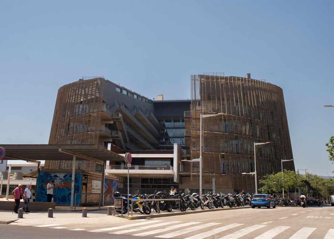 Archivo - Fachada del edificio del Parque de Recerca Biomédica de Barcelona (PRBB), a 11 de julio de 2024, en Barcelona, Catalunya (España). David Zorrakino - Europa Press - Archivo
