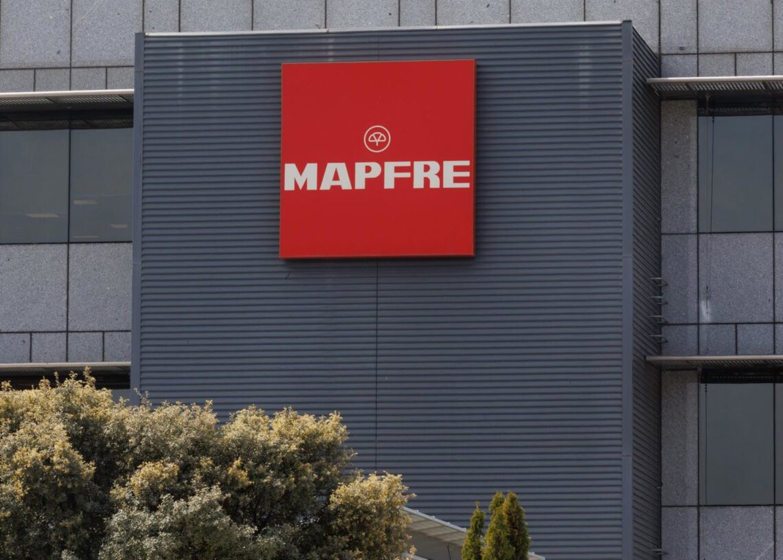Archivo - Fachada de la sede de Mapfre, a 10 de abril de 2023, en Madrid (España).Eduardo Parra - Europa Press - Archivo