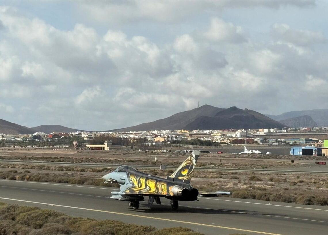 Una de las aeronaves militares que participó en las maniobras militares del ejercicio internacional Ocean Sky 2025.ENAIRE