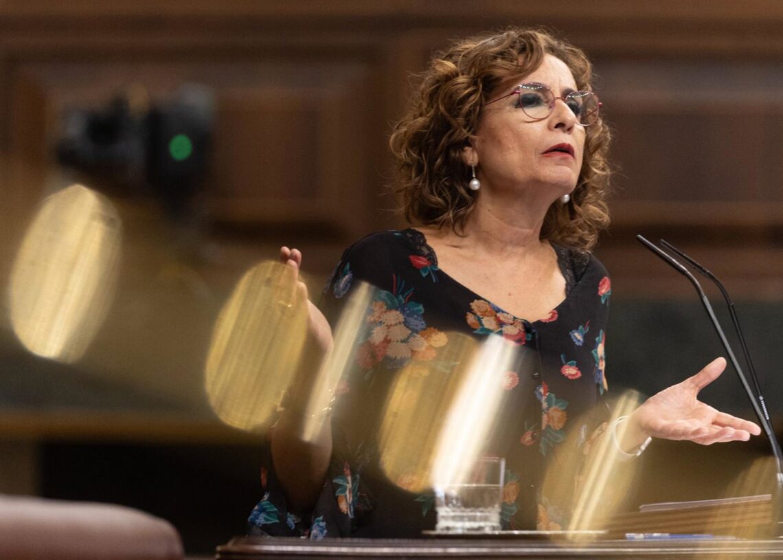 La vicepresidenta primera y ministra de Hacienda, María Jesús Montero.Eduardo Parra - Europa Press