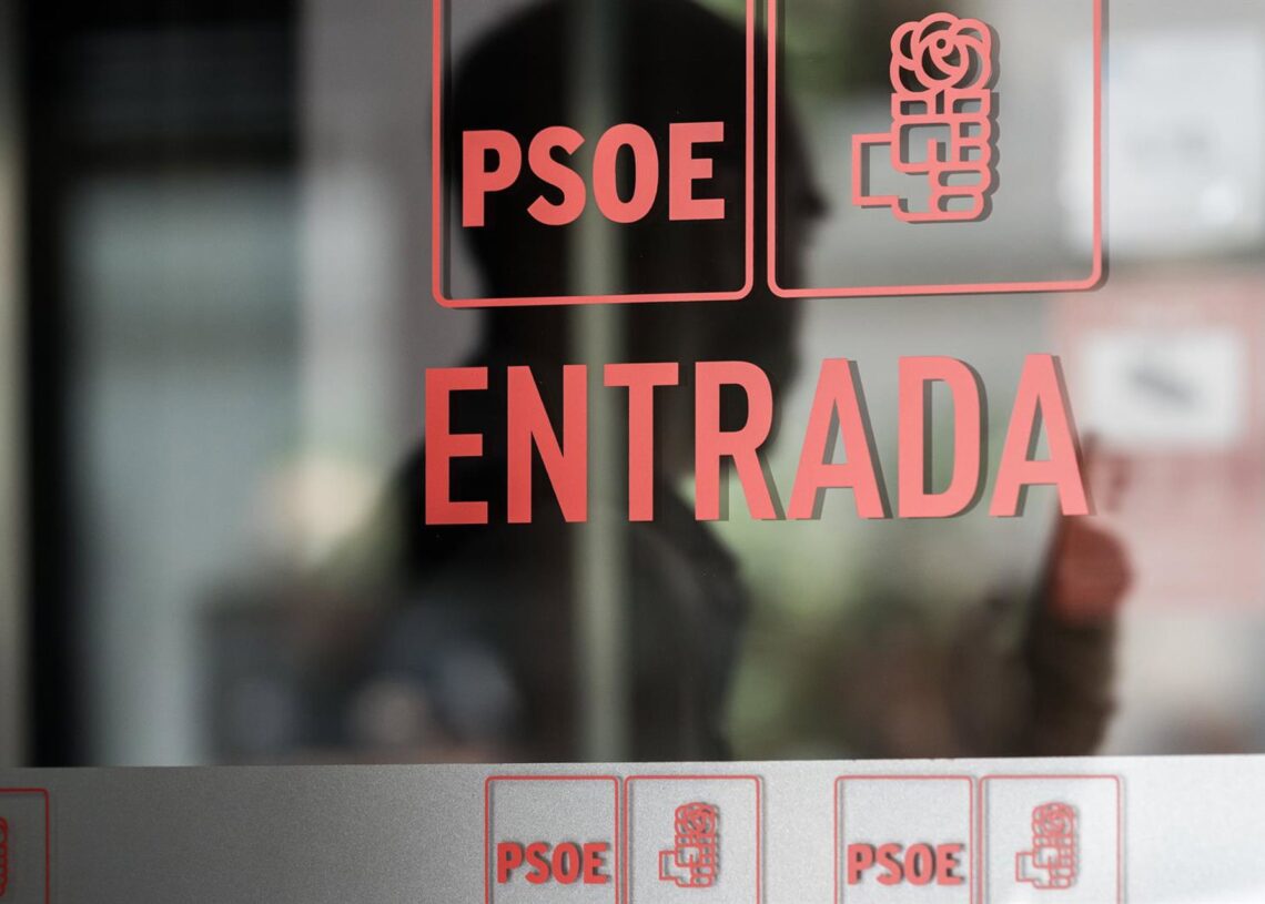 Archivo - Sede del PSOE de la calle Ferraz.Diego Radamés - Europa Press - Archivo