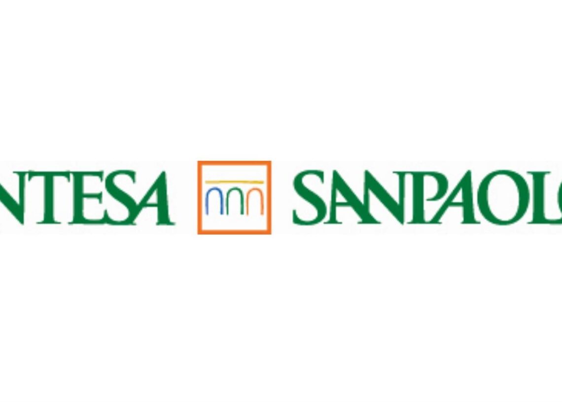 Archivo - Logo del banco italiano Intesa Sanpaolo.INTESA SANPAOLO - Archivo