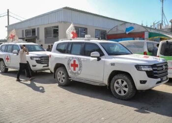Vehículos de la Cruz Roja en la Franja de Gaza- Europa Press/Contacto/Omar Ashtawy.