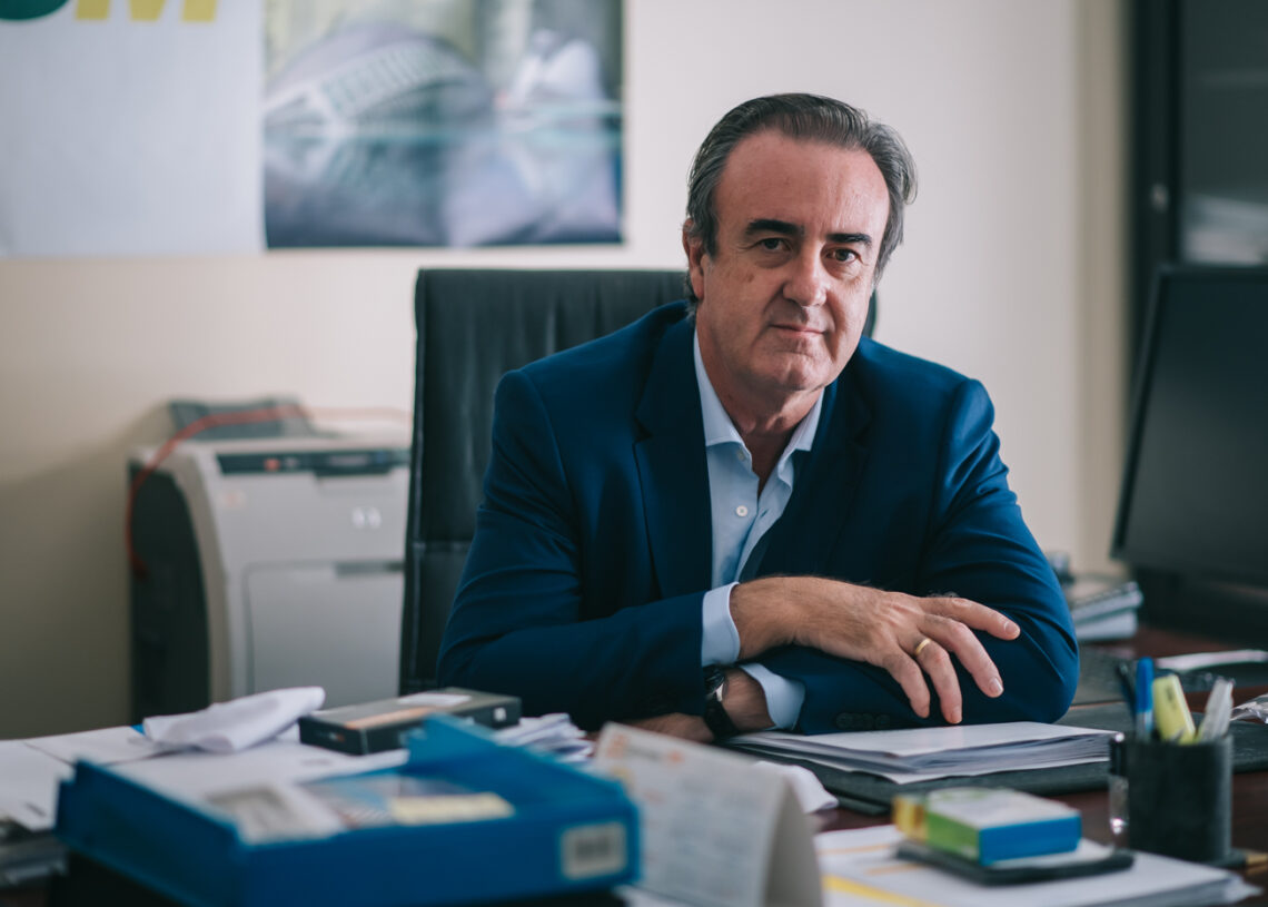 Víctor Pedrera, secretario general de la CESM en su despacho | Cesión CESM