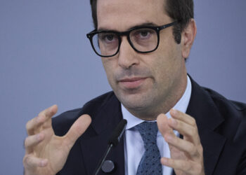 El ministro de Economía, Carlos Cuerpo, durante una rueda de prensa posterior a la reunión del Consejo de Ministros, en el Palacio de la Moncloa, a 16 de septiembre, en Madrid (España). 
Jesús Hellín / Europa Press