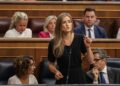 La vicepresidenta tercera y ministra para la Transición Ecológica, Sara Aagesen, interviene durante una sesión de control al Gobierno en el Congreso de los Diputados | Ananda Manjón (Europa Press).