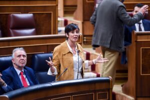 El Gobierno negocia con los socios medidas fiscales para Vivienda en el marco de la Ley de alquiler de temporada