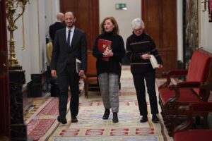 El Congreso aplaza las votaciones al jueves por la manifestación del 25N