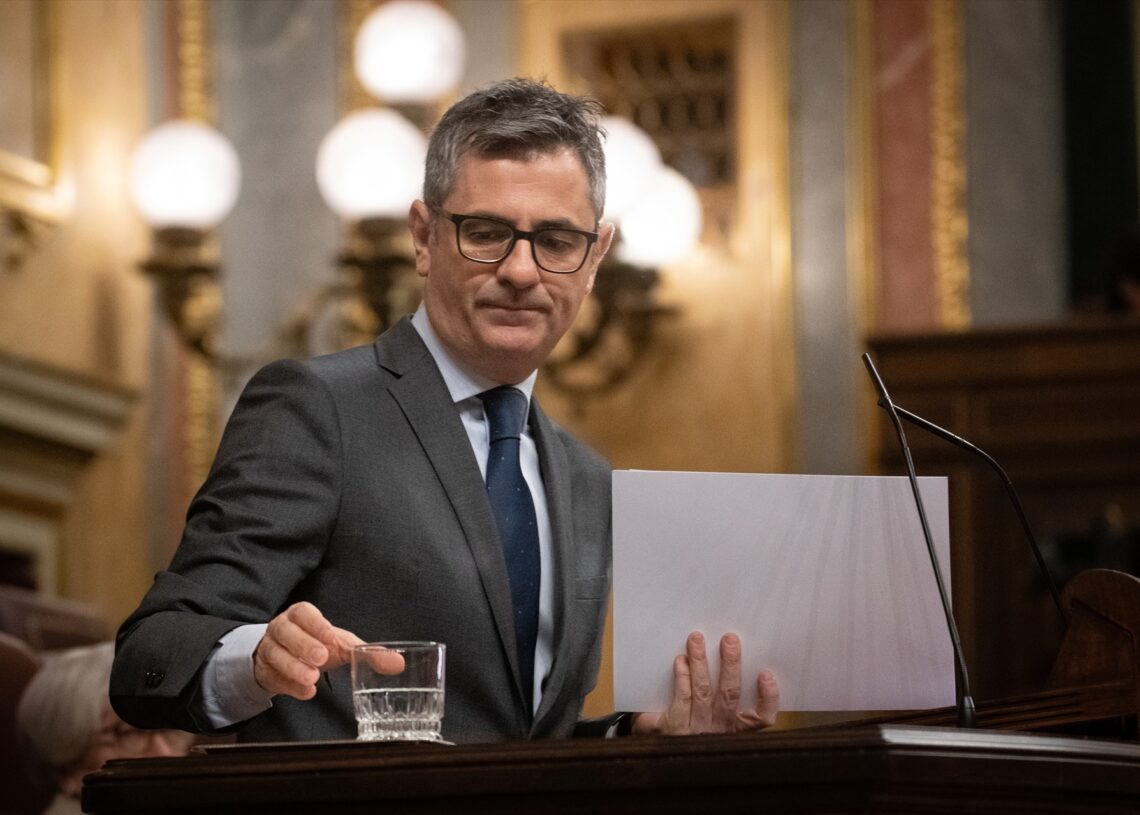 El ministro de la Presidencia, Justicia y Relaciones con las Cortes, Félix Bolaños, interviene durante una sesión plenaria, en el Congreso de los Diputados, a 27 de noviembre de 2025, en Madrid (España).
Fernando Sánchez / Europa Press
27/11/2025